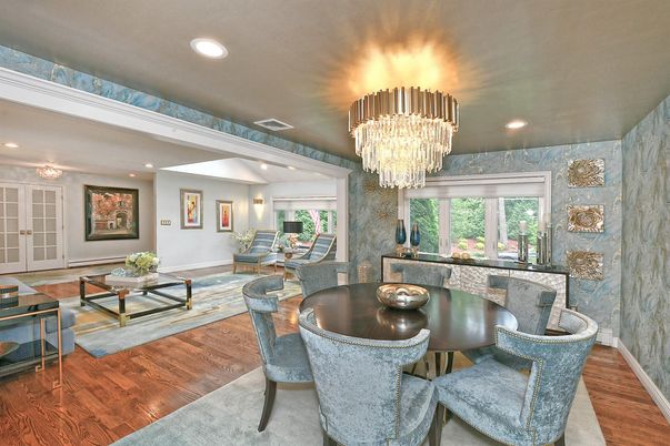 Chandelier, Dining room, Interior, Living room, Recessed Lighting, Wood Texture Flooring