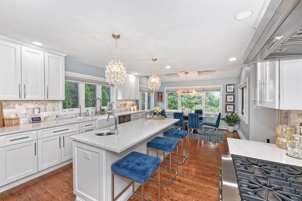 Chandelier, Dining room, Interior, Kitchen, Recessed Lighting, Wood Texture Flooring