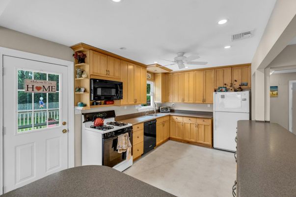 Interior, Kitchen, Recessed Lighting
