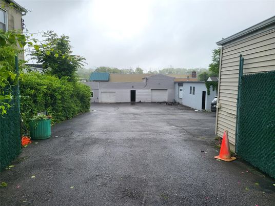Backyard, Detached Garage, Exterior