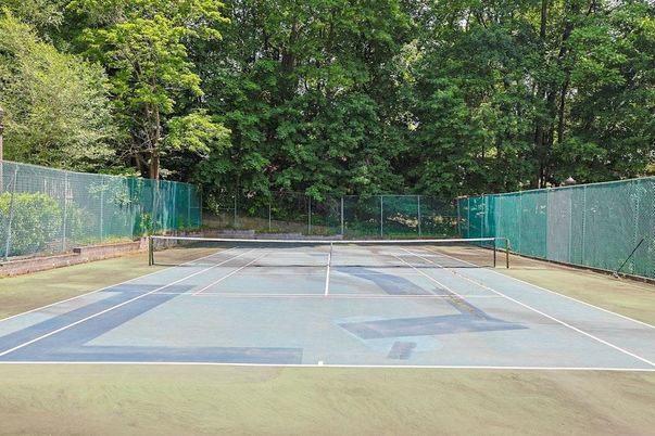Exterior, Tennis Courts
