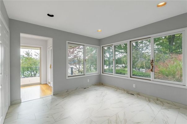 Empty room, Interior, Marble, Recessed Lighting