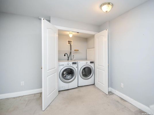 Interior, Washer