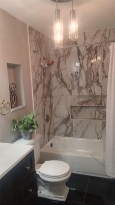 Bathroom, Interior, Marble Walls, Pendant Lights