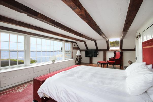 Bedroom, Interior, Water, Wooden Beams