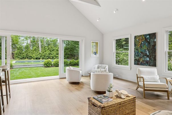 Interior, Recessed Lighting, Wood Texture Flooring