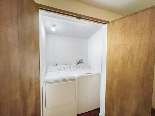 Interior, Utility Closets, Washer