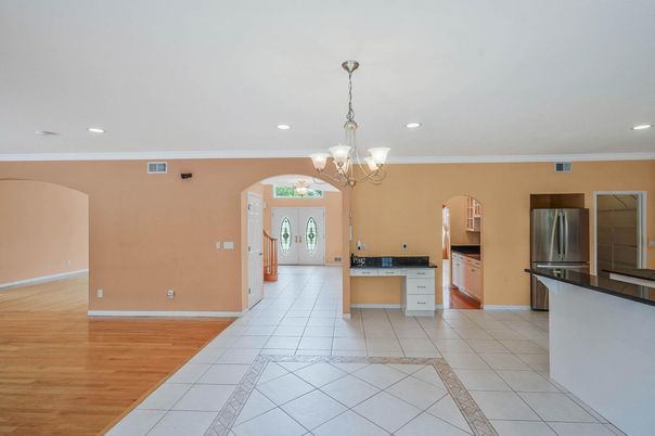 Chandelier, Interior, Kitchen, Recessed Lighting, Wood Texture Flooring