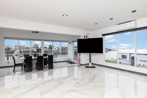 Dining room, Interior, Marble, Recessed Lighting, Water