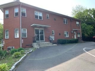 Exterior, Facade, Brick Facade, Rowhouse