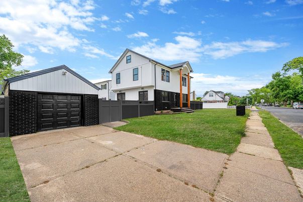 Backyard, Detached Garage, Exterior