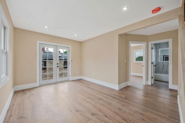 Empty room, Interior, Recessed Lighting, Wood Texture Flooring