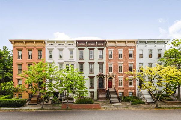 Exterior, Facade, Brick Facade, Rowhouse