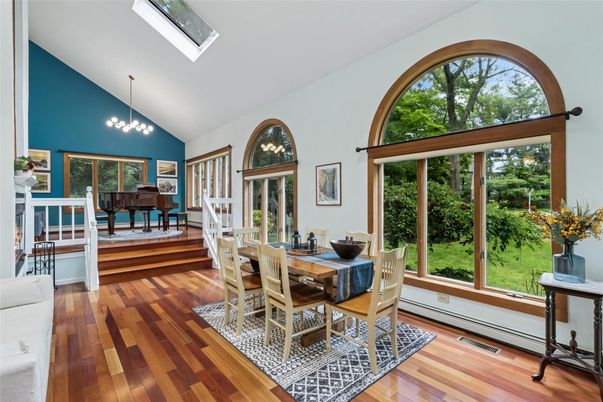 Chandelier, Dining room, Interior, Pendant Lights, Piano, Wood Texture Flooring