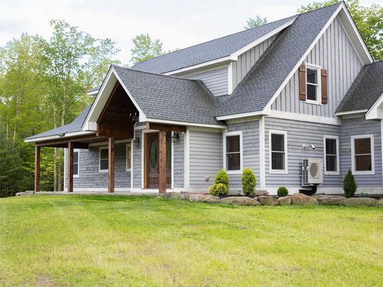 Backyard, Exterior, Facade, Farmhouse
