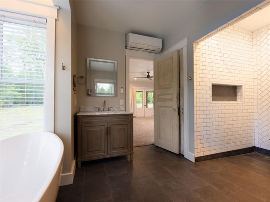 Bathroom, Free Standing Baths, Interior