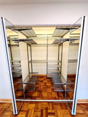 Interior, Walk-in Closets, Wood Texture Flooring