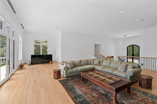 Interior, Living room, Pendant Lights, Recessed Lighting, Wood Texture Flooring
