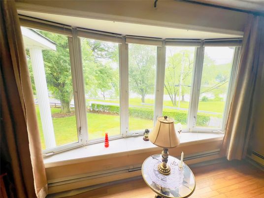 Interior, Sun Room, Wood Texture Flooring