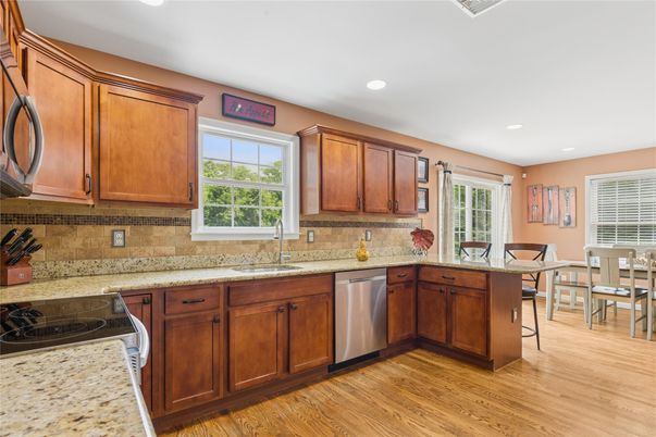 Dining room, Interior, Kitchen, Recessed Lighting, Wood Texture Flooring