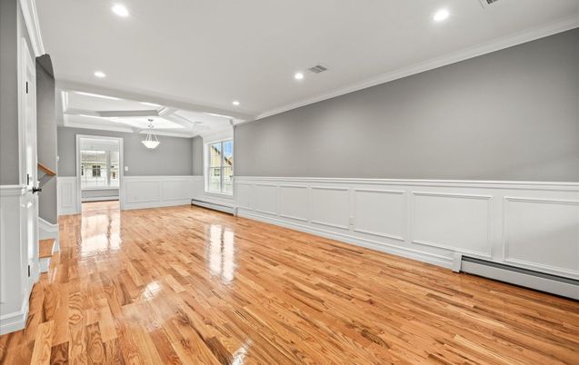 Empty room, Interior, Recessed Lighting, Wood Texture Flooring