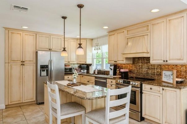 Interior, Kitchen, Pendant Lights, Recessed Lighting, Stainless Steel Appliances