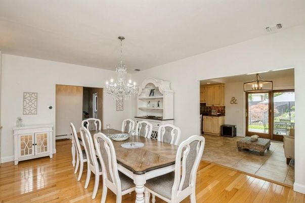 Chandelier, Dining room, Interior, Kitchen, Wood Texture Flooring