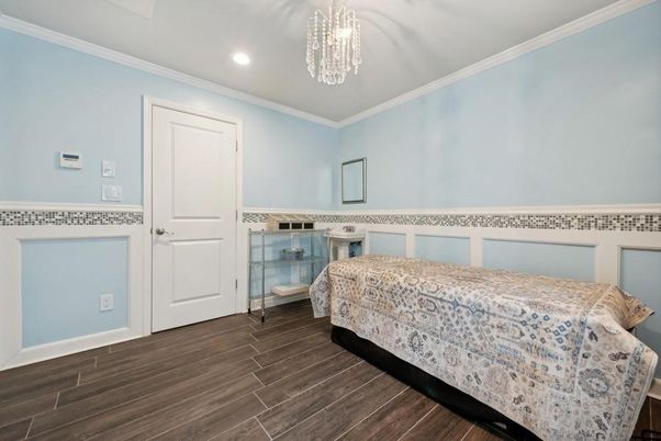 Bedroom, Chandelier, Interior, Recessed Lighting, Wood Texture Flooring