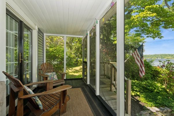 Interior, Sun Room, Water
