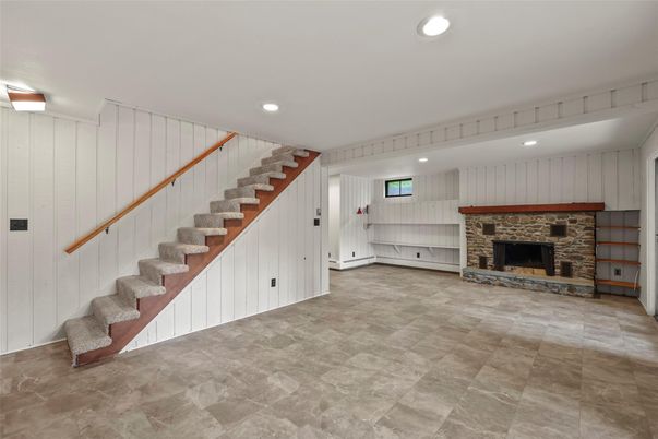 Fireplace, Interior, Recessed Lighting