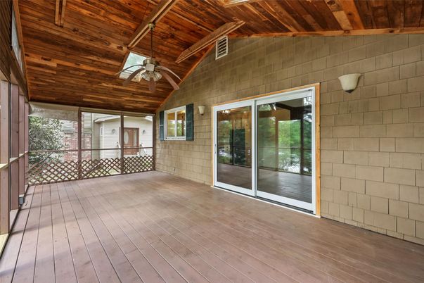Empty room, Interior, Wooden Beams, Wooden Ceilings, Wood Texture Flooring