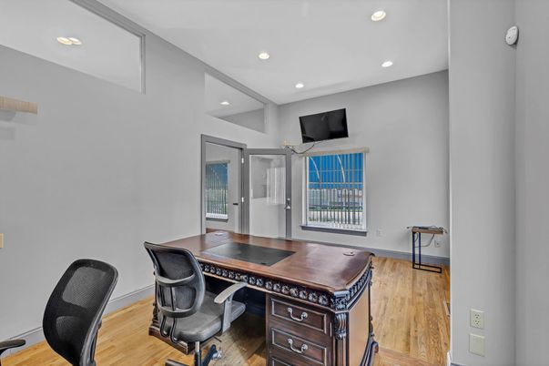 Home Office, Interior, Recessed Lighting, Wood Texture Flooring