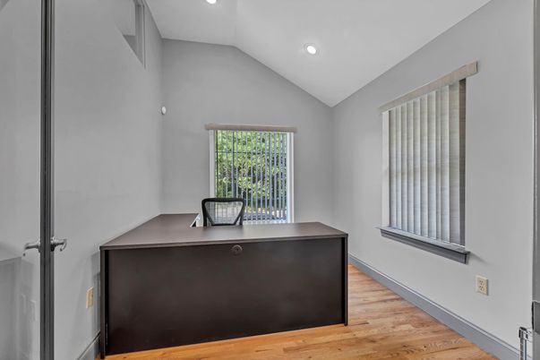 Home Office, Interior, Recessed Lighting, Wood Texture Flooring