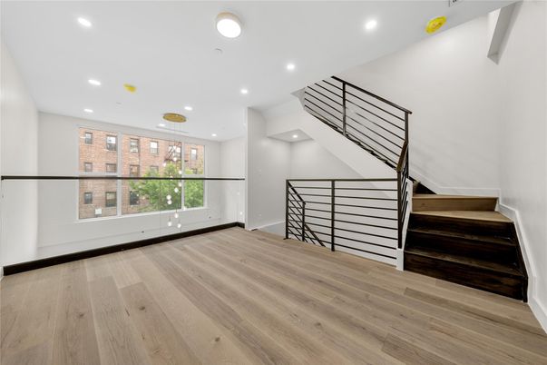 Interior, Pendant Lights, Recessed Lighting, Wood Texture Flooring