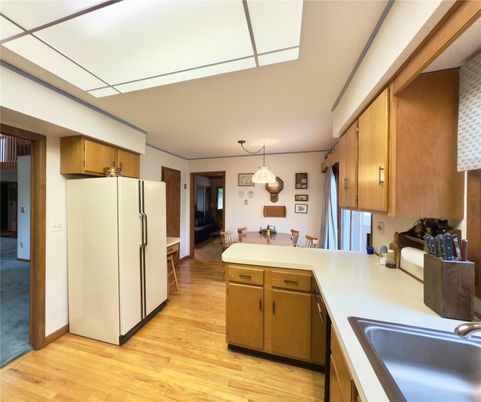 Interior, Kitchen, Pendant Lights, Wood Texture Flooring