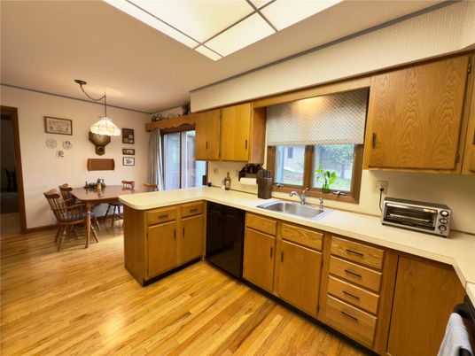 Dining room, Interior, Kitchen, Pendant Lights, Wood Texture Flooring