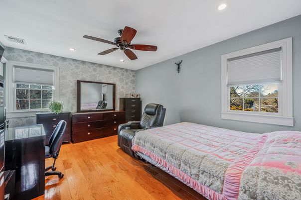 Bedroom, Home Office, Interior, Recessed Lighting, Wood Texture Flooring