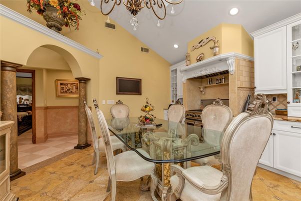 Dining room, Interior, Recessed Lighting