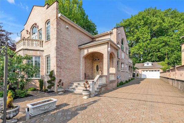 Exterior, Facade, Brick Facade, French Provincial