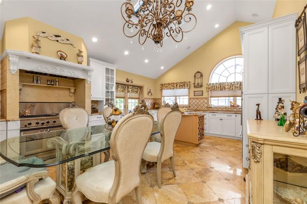 Dining room, Interior, Kitchen, Recessed Lighting
