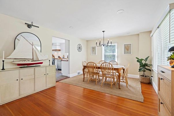 Chandelier, Dining room, Interior, Kitchen, Pendant Lights, Recessed Lighting, Wood Texture Flooring