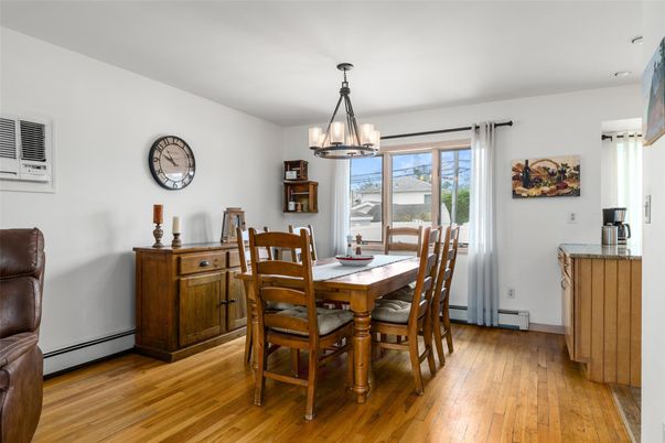 Chandelier, Dining room, Interior, Recessed Lighting, Wood Texture Flooring