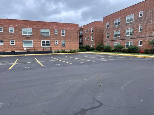 Exterior, Facade, Condo Building