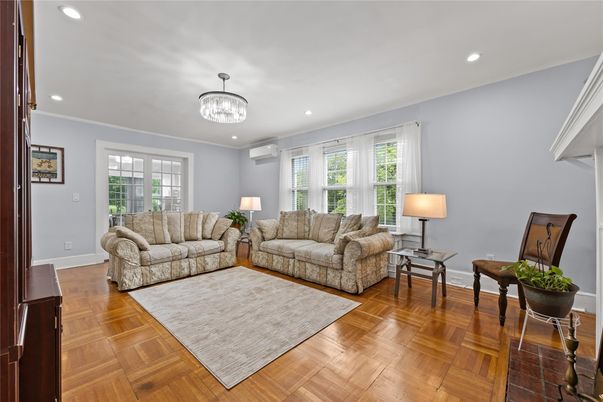 Chandelier, Interior, Living room, Recessed Lighting, Wood Texture Flooring