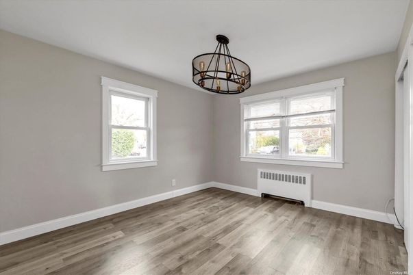 Chandelier, Empty room, Interior, Pendant Lights, Wood Texture Flooring