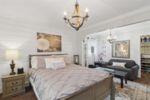 Bedroom, Chandelier, Interior, Pendant Lights