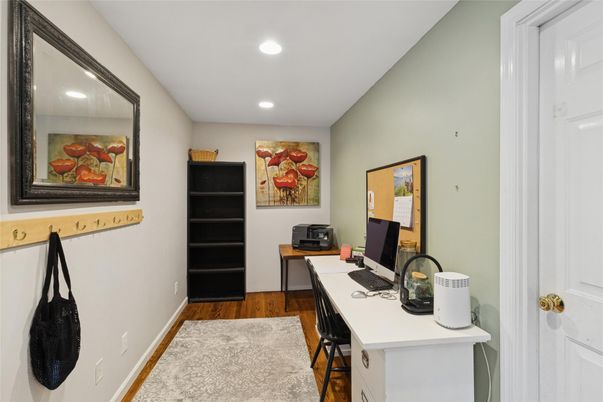 Home Office, Interior, Recessed Lighting, Wood Texture Flooring