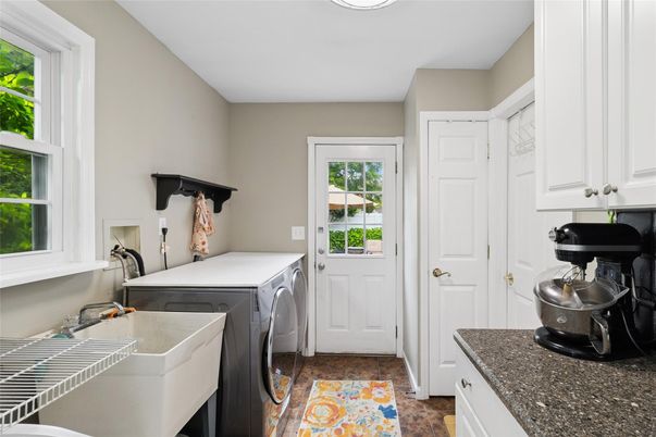 Interior, Washer