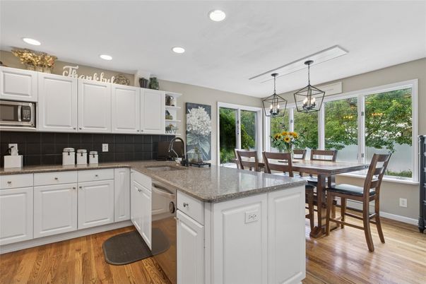 Dining room, Interior, Kitchen, Pendant Lights, Recessed Lighting, Wood Texture Flooring