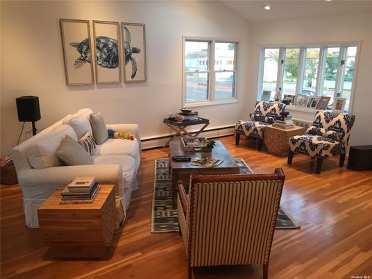 Interior, Living room, Recessed Lighting, Water, Wood Texture Flooring